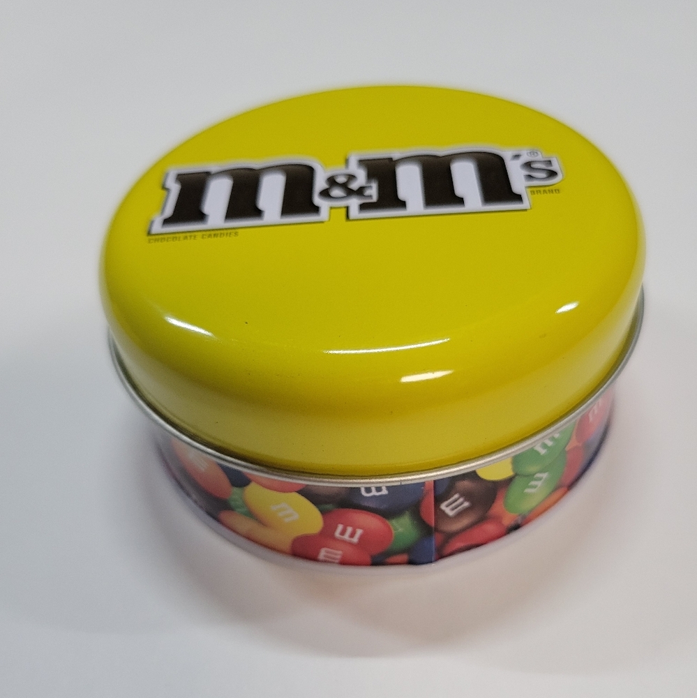 NIB M&M'S Yellow Watch⌚ - Picture 8 of 10
